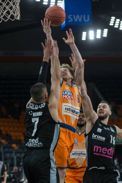 后团队和个 后团队和个