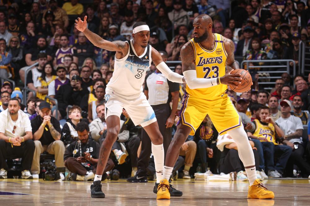 中展示出不 中展示出不